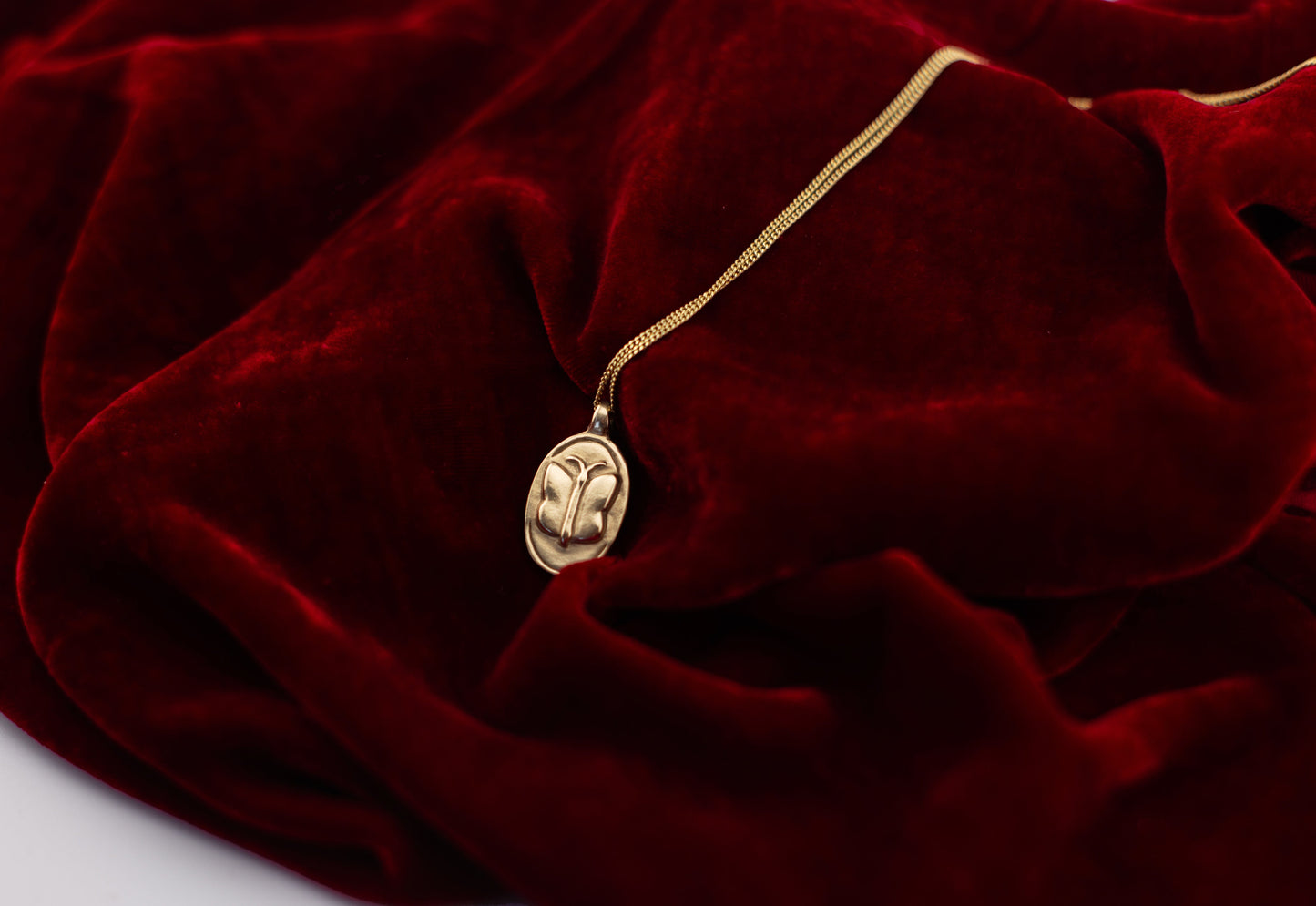 Parvana Pendant