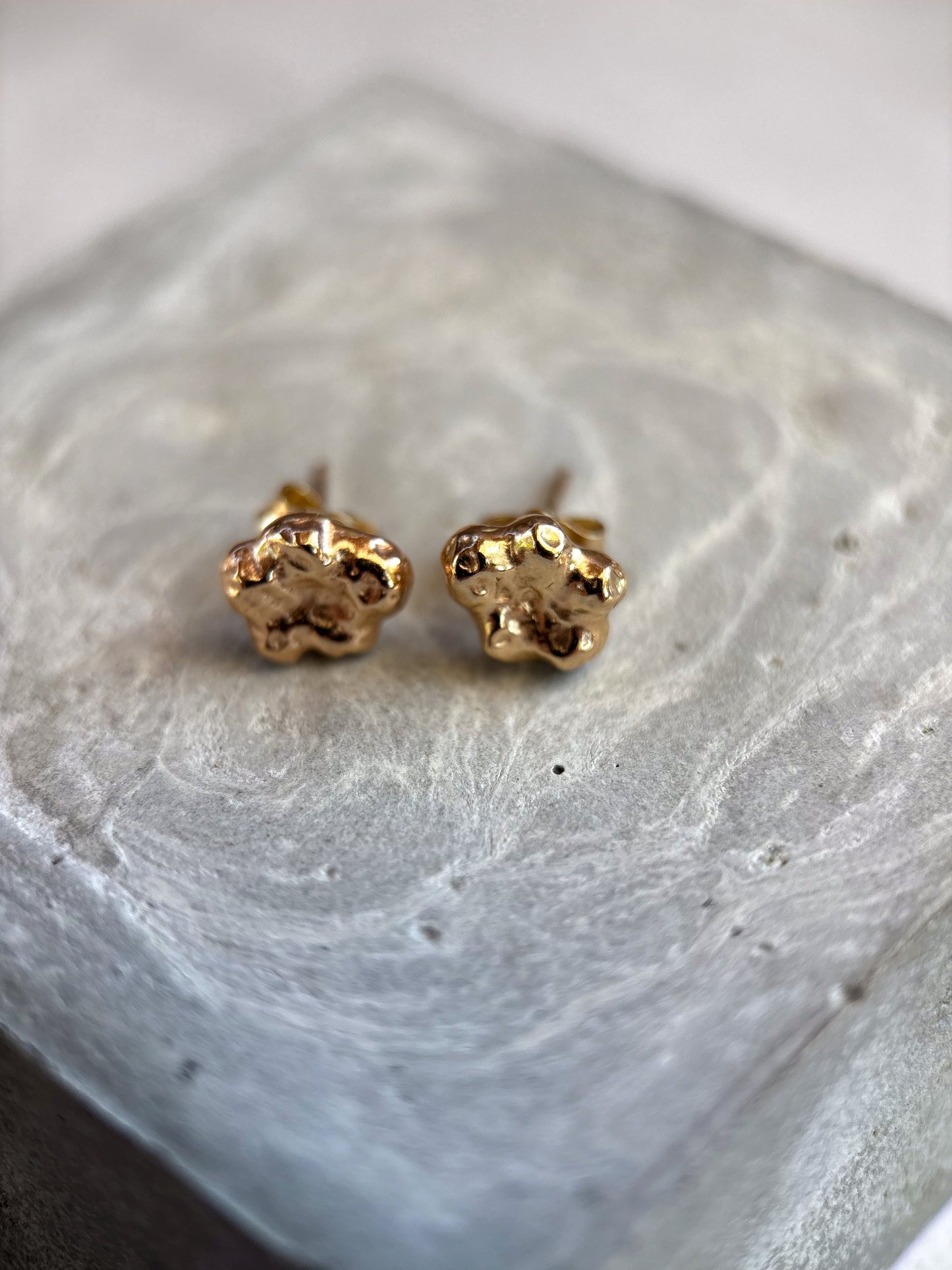 Nugget Flower stud earrings