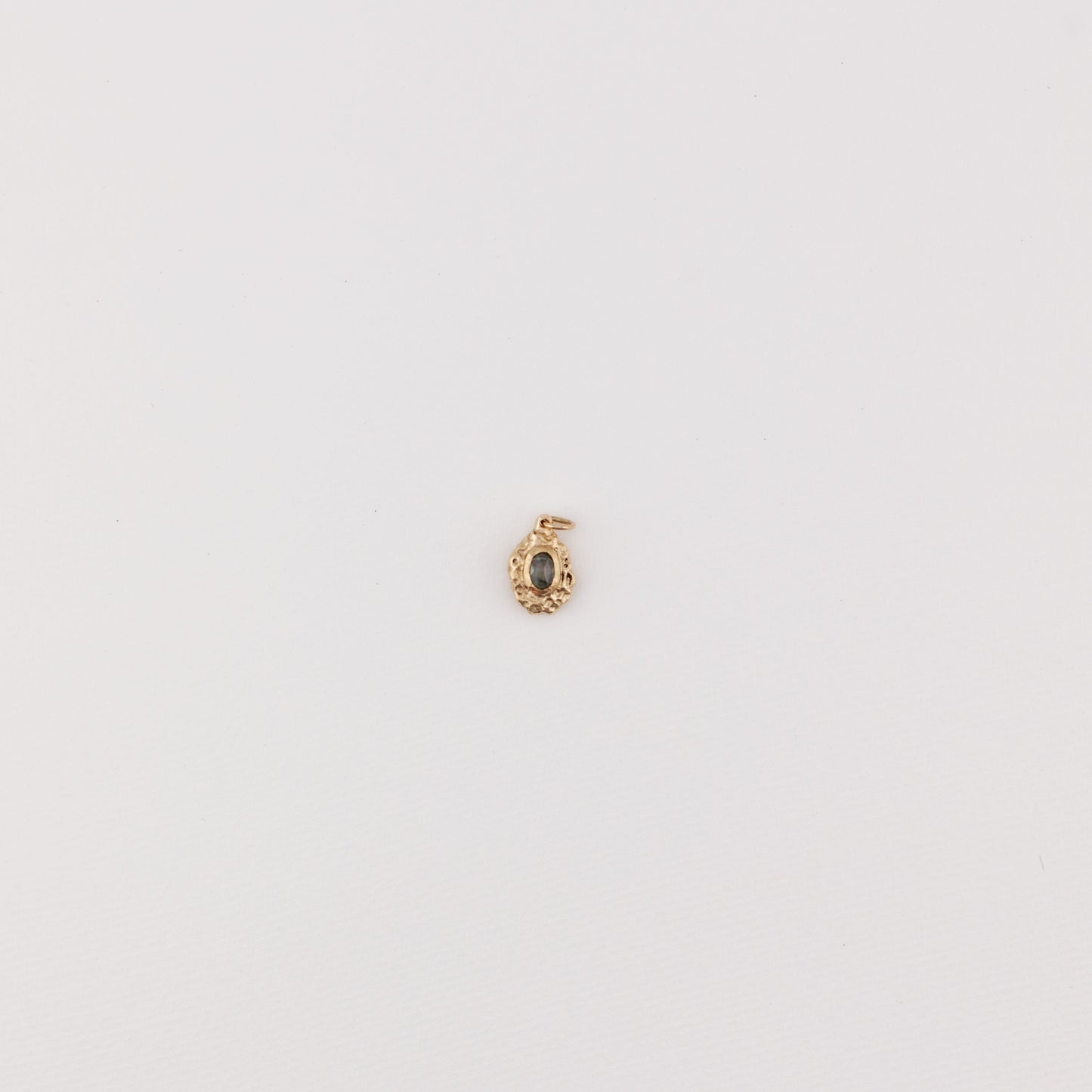 montana rose cut sapphire in solid 14k gold