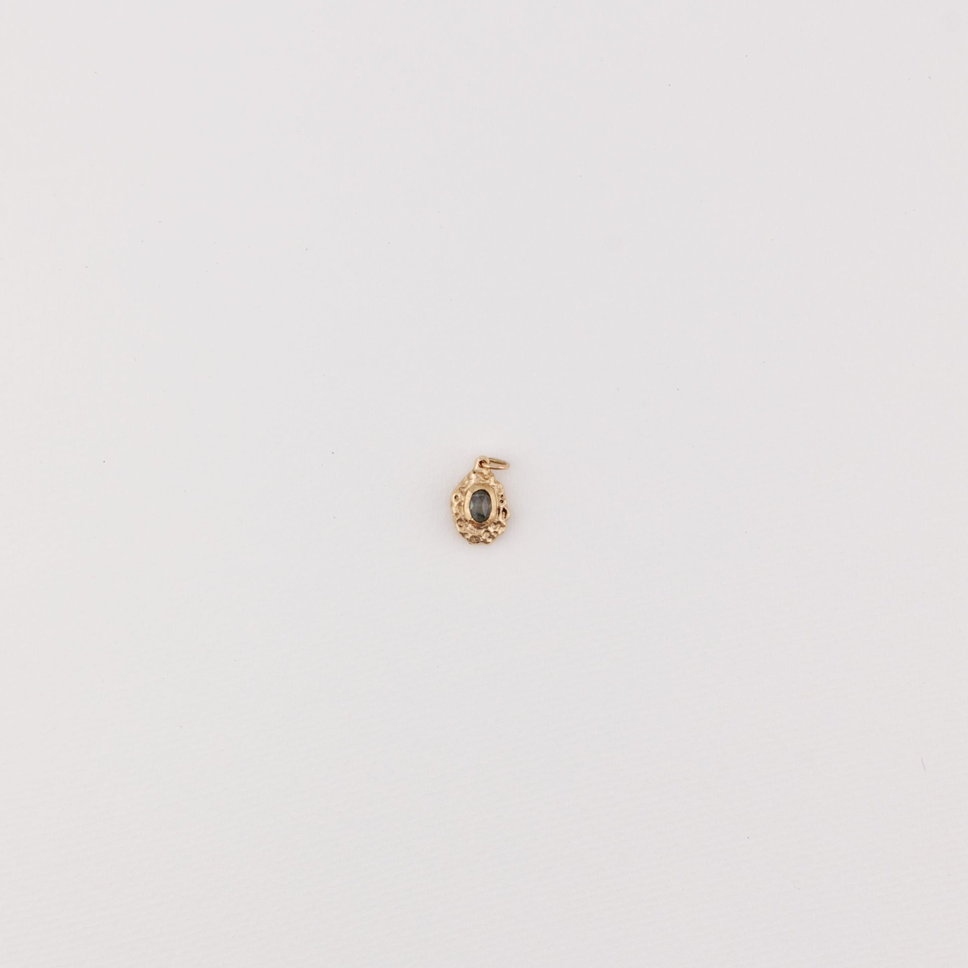 montana rose cut sapphire in solid 14k gold