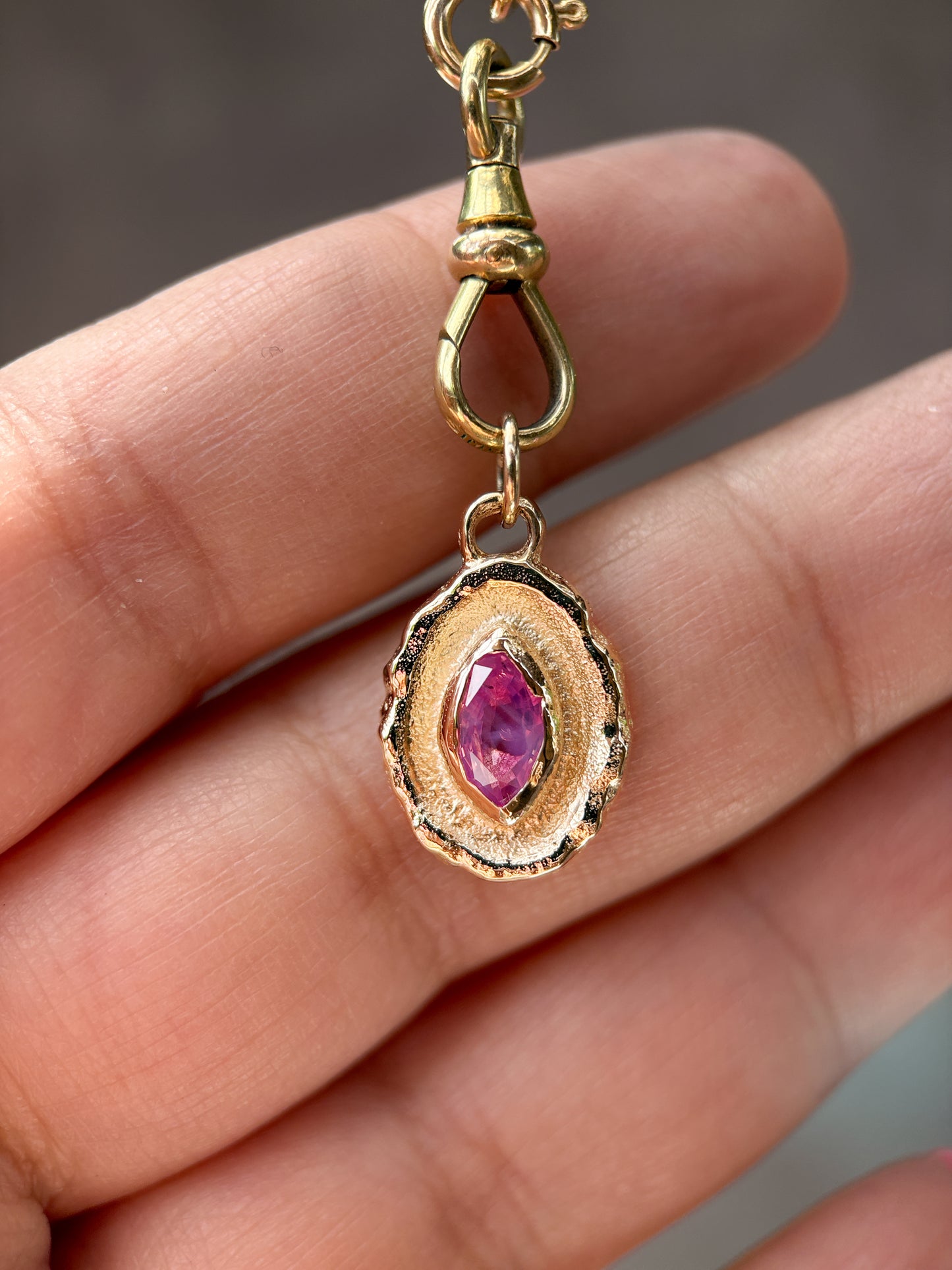 Strata Amulet