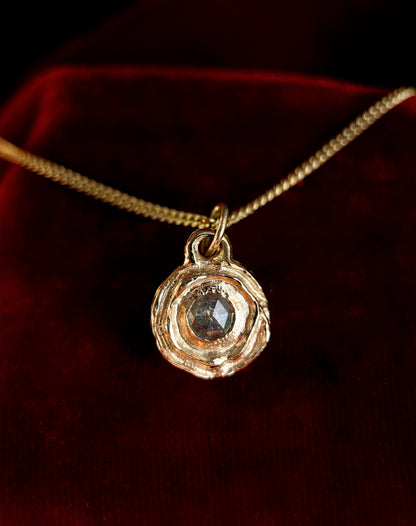 Aurelia Amulet