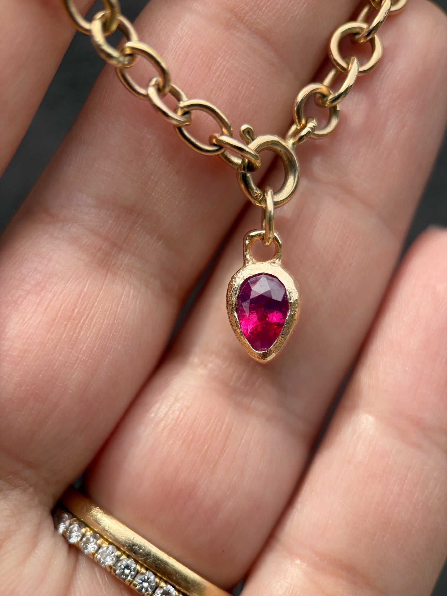 Seren Amulet